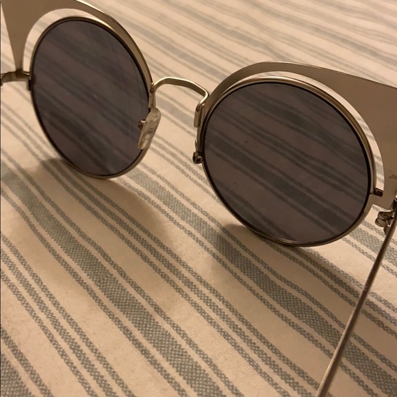 Cat eye shades - Picture 3 of 4